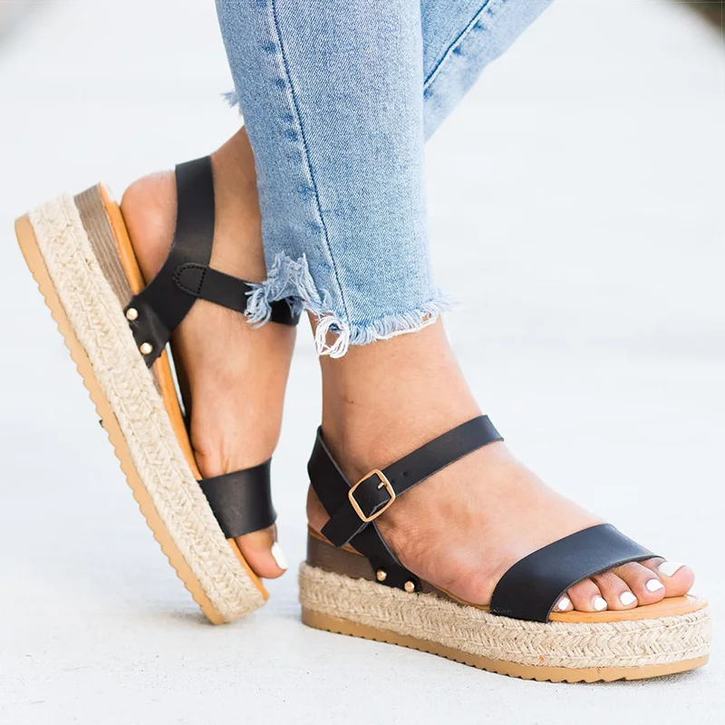Женские сандалии на платформе повседневные летние шлепанцы танкетке