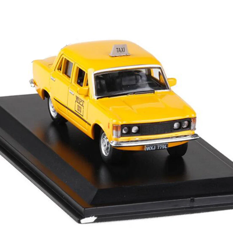 Классическая модель такси FIAT 125P Varsavia 1980 в масштабе 1:43 из металлического сплава