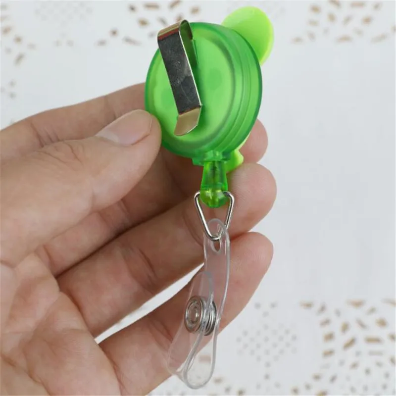 Мультфильм Микки Минни выдвижной держатель для бэйджа катушка Lanyards Студенческая медсестры имя держатель карты пластик офис грудной бейджик
