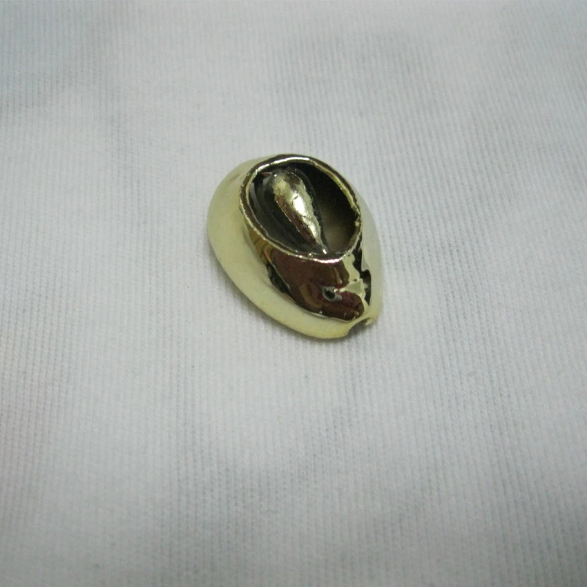 Распродажа! Подвеска из ракушек с Каури Маленькая подвеска золотой морской