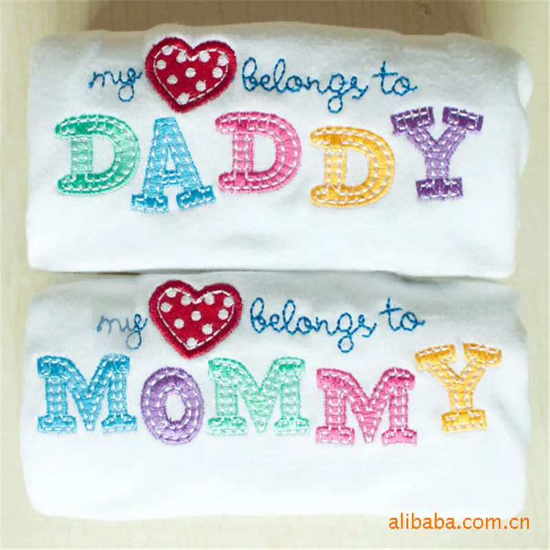 2 шт./лот новинка одежда для маленьких мальчиков и девочек с надписью I LOVE DAd Mom