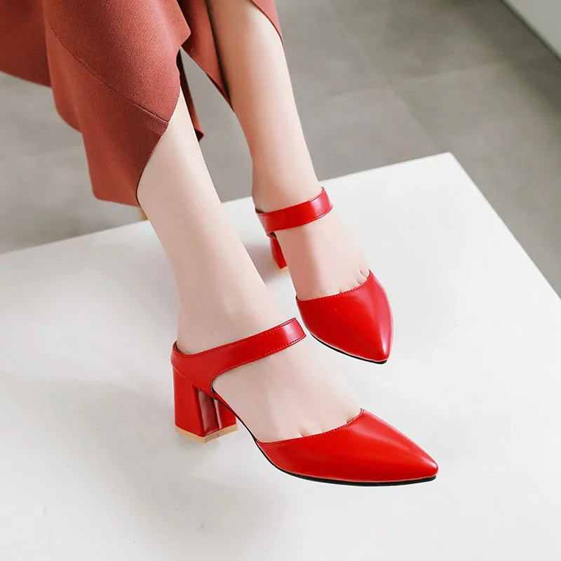 

JK 2018 Summer Square Heels Mules Women Outdoor Slippers Fashion Ladies Shoes Slip On Pointed Toe Slides Girls Footwear Big Size