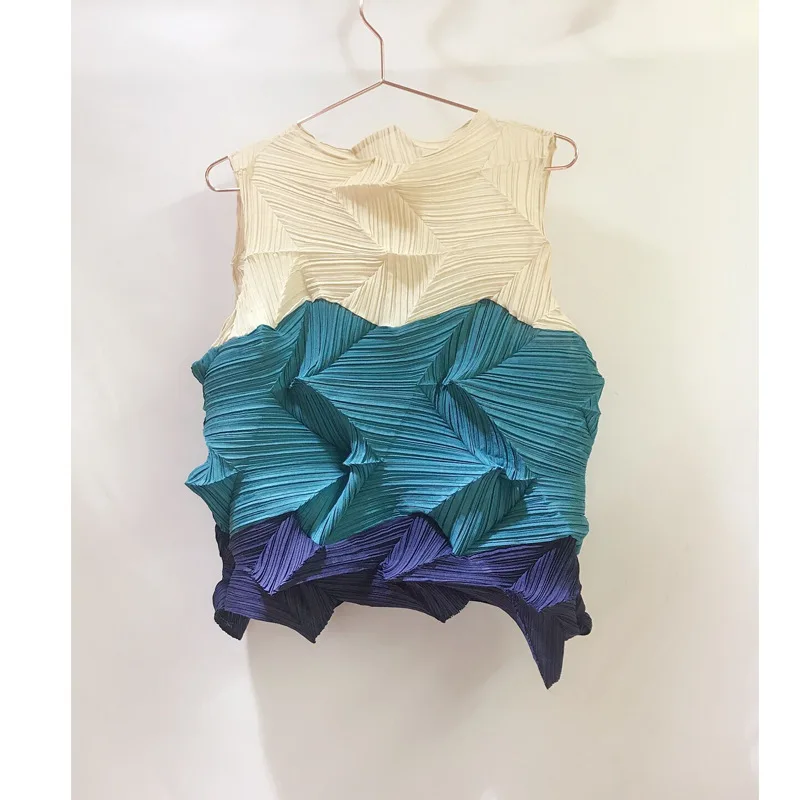 Peacock blue Miyake плиссированный жилет свободного размера плюс подходящая по цвету футболка Летняя новая женская рубашка sanzhai - Цвет: Peacock blue