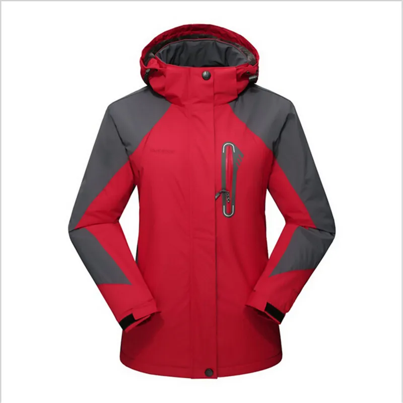 

Coats & Jackets