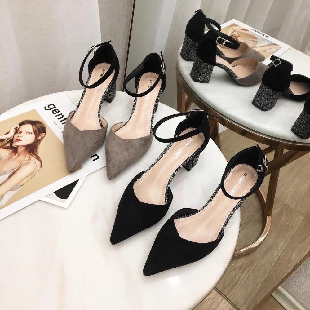 Женские замшевые сандалии на высоком каблуке с острым носком и пряжкой Новинка