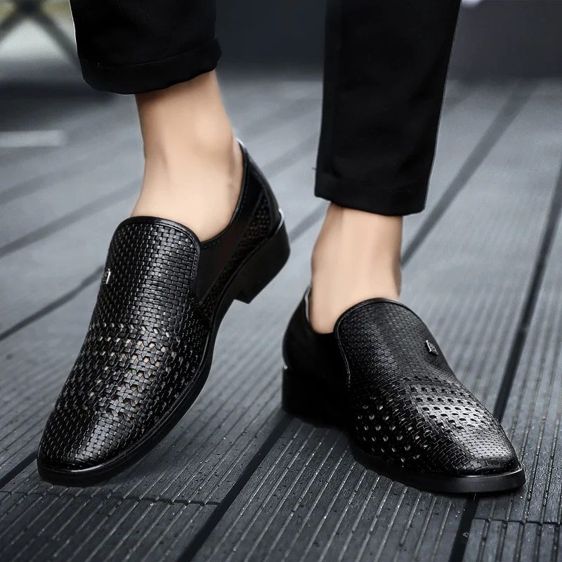 2019 Summer Men's Leather Sandals Genuine Soft Bottom Slip-On Shoes Hole Middle-Aged Hollow Weave Dad 47 48 | Обувь