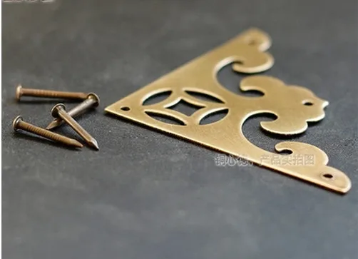 Угловые скобы для мебели Угловое украшение Медный ювелирный уголок антикварная