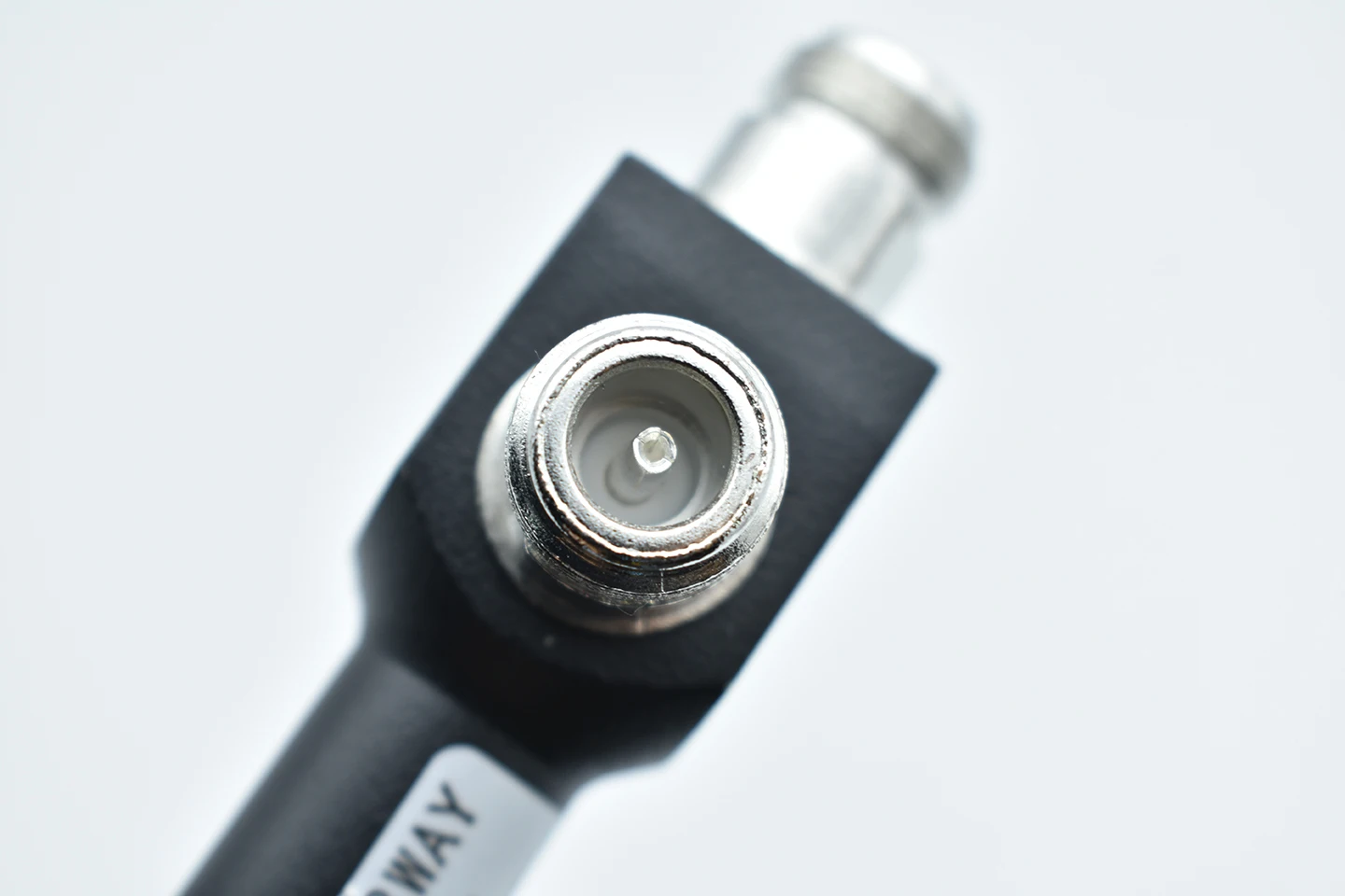 3-сторонний разветвитель мощности для ретранслятора сигнала 800 МГц ~ 2700 N-Female