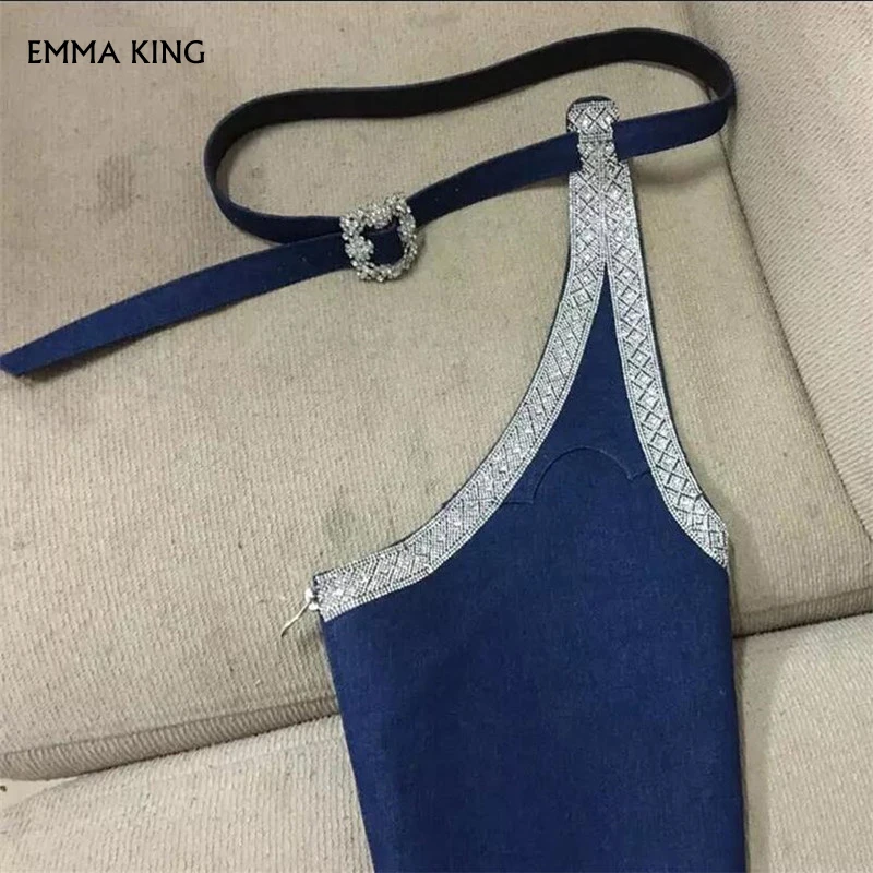 Соблазнительные женские сапоги ботфорты синего цвета с острым носком украшенные