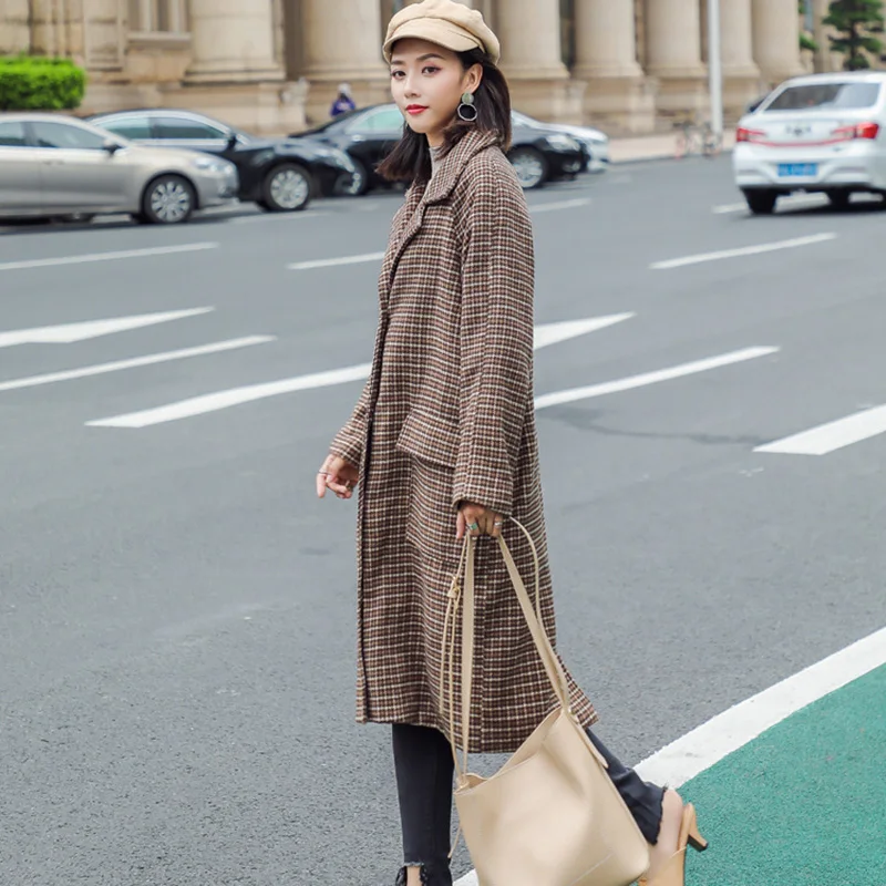 Женское зимнее пальто весеннее плотное в европейском стиле клетчатое