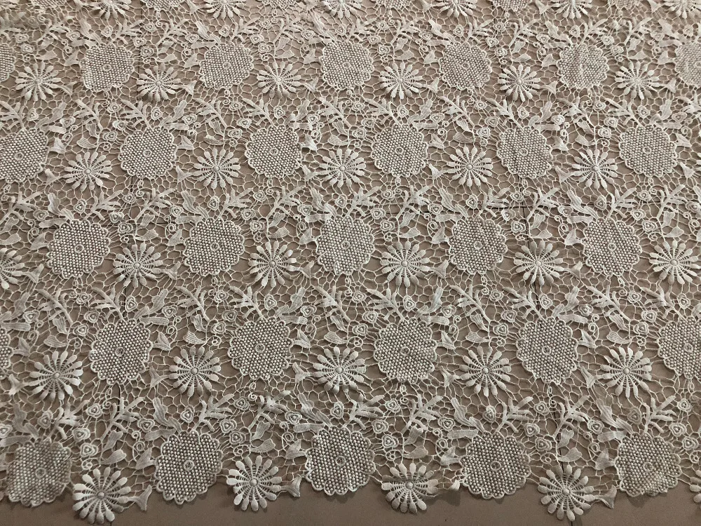 2 ярда нигерийские кружевные ткани для свадебного платья Off White Африканский шнур кружева ткани высококачественное гипюровое кружево сетка хлопок материал