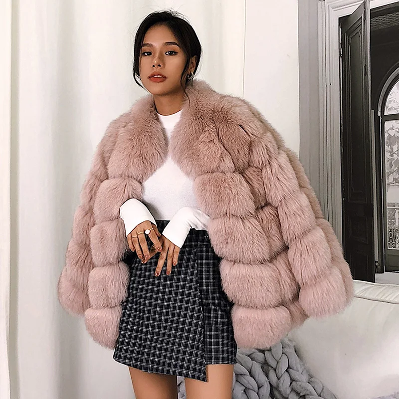 2019 New Winter Fox Fur Coat Female Long Section Round Neck Whole Leather European And American Street Wind Stitching Fur Coat