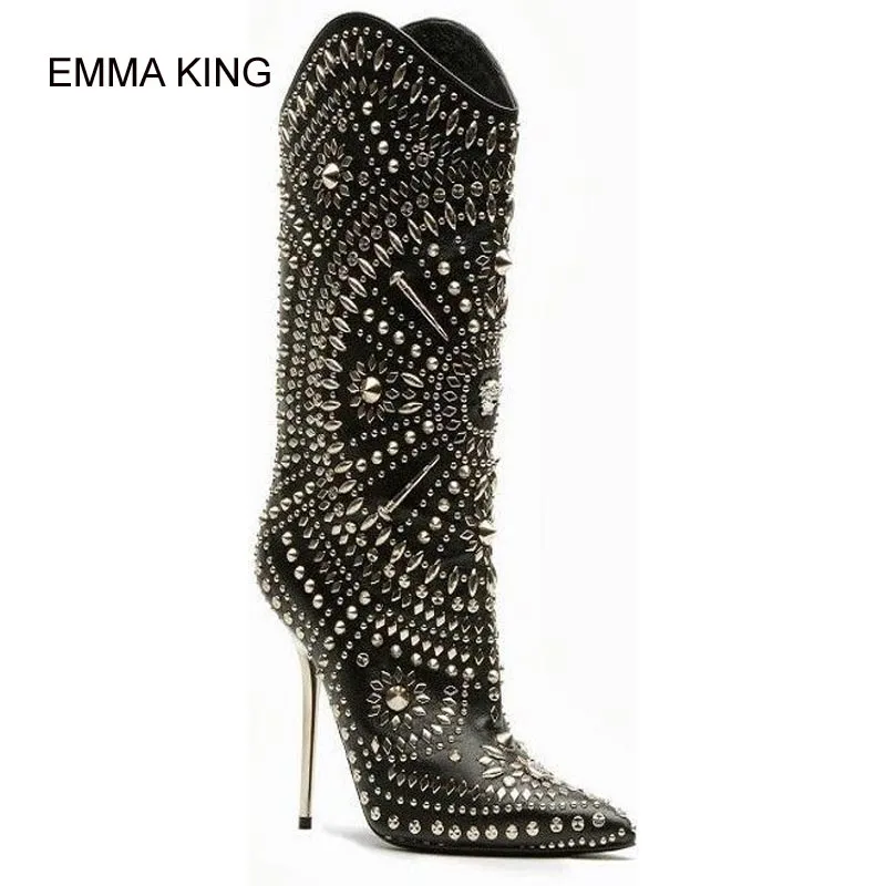 Женские ботинки до середины икры с заклепками модная обувь на тонком высоком