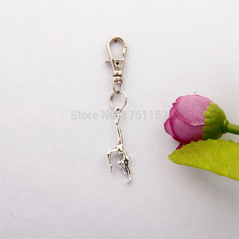 2017 Горячая 20 шт./лот старинное серебро гимнастический человек очарование кулон
