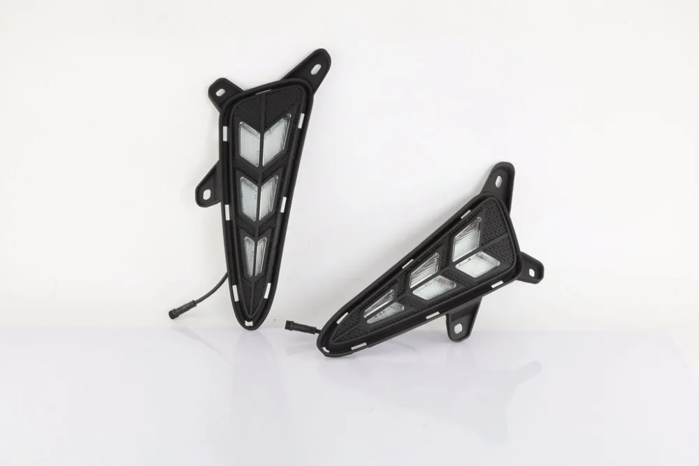 Qirun led drl daytime running light for Toyota CHR 2018 with Dynamic moving yellow turn signal and blue night |