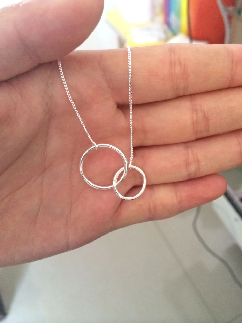 Симпатичные натуральный мех. 925 пробы Серебряные ювелирные изделия Блокировка двойной круг круглый кулон Цепочки и ожерелья цепи круг жизни хорошего качества LX547