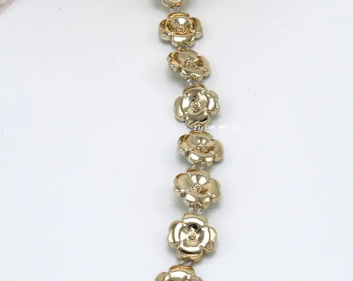 20 ярдов клевер цветок бусины кисточкой УФ покрытием цепь отделка для шитья Apperal