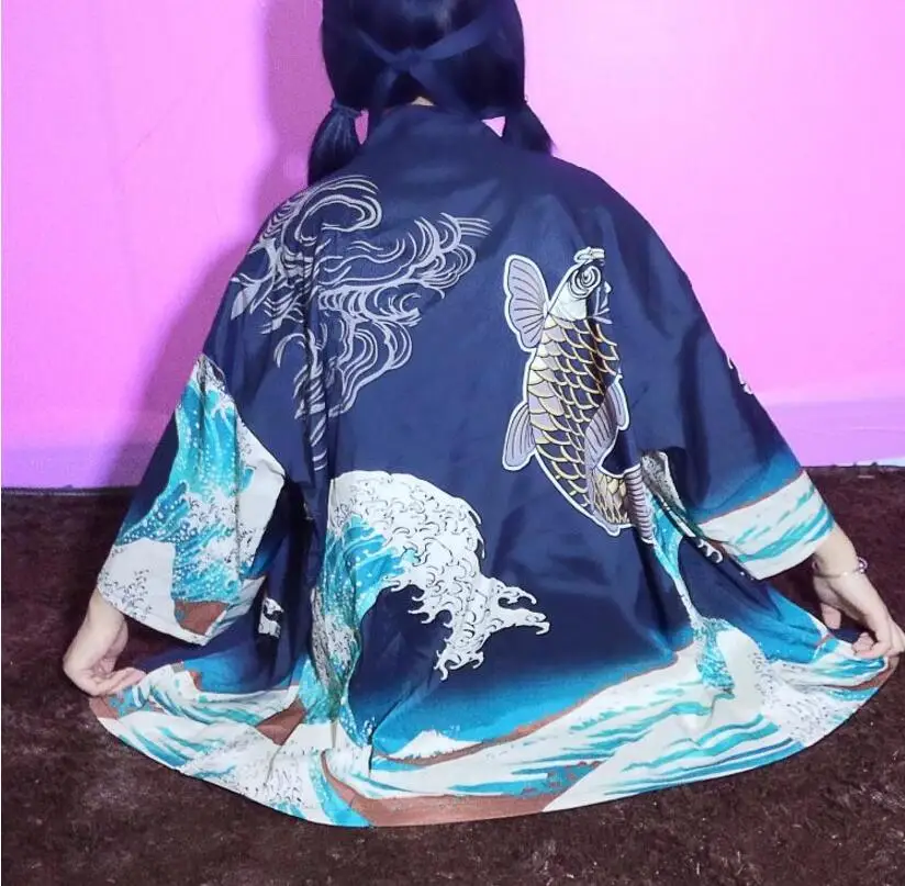 

Spring and summer new style of kimono wave printing fish cardigan shirt
