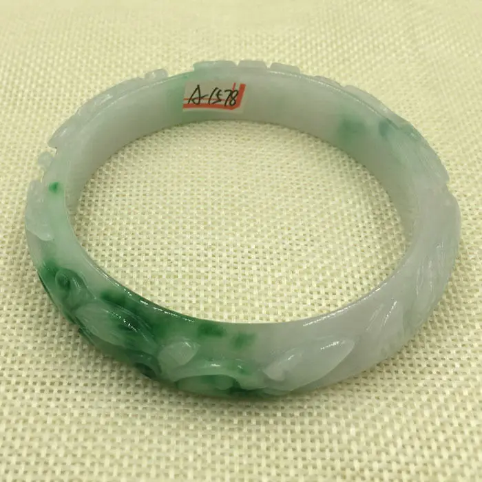 A-1578 Китайский Ручной резьбой Белый Зеленый Жадеит Нефрита Самоцветы Браслет 62 мм