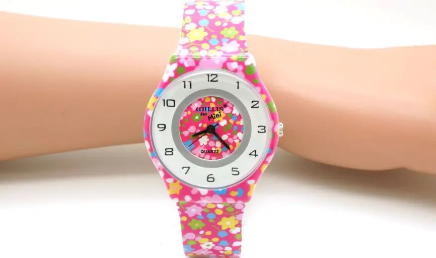 2016 женские часы с рисунком из мультфильма повседневные кварцевые цветами модный