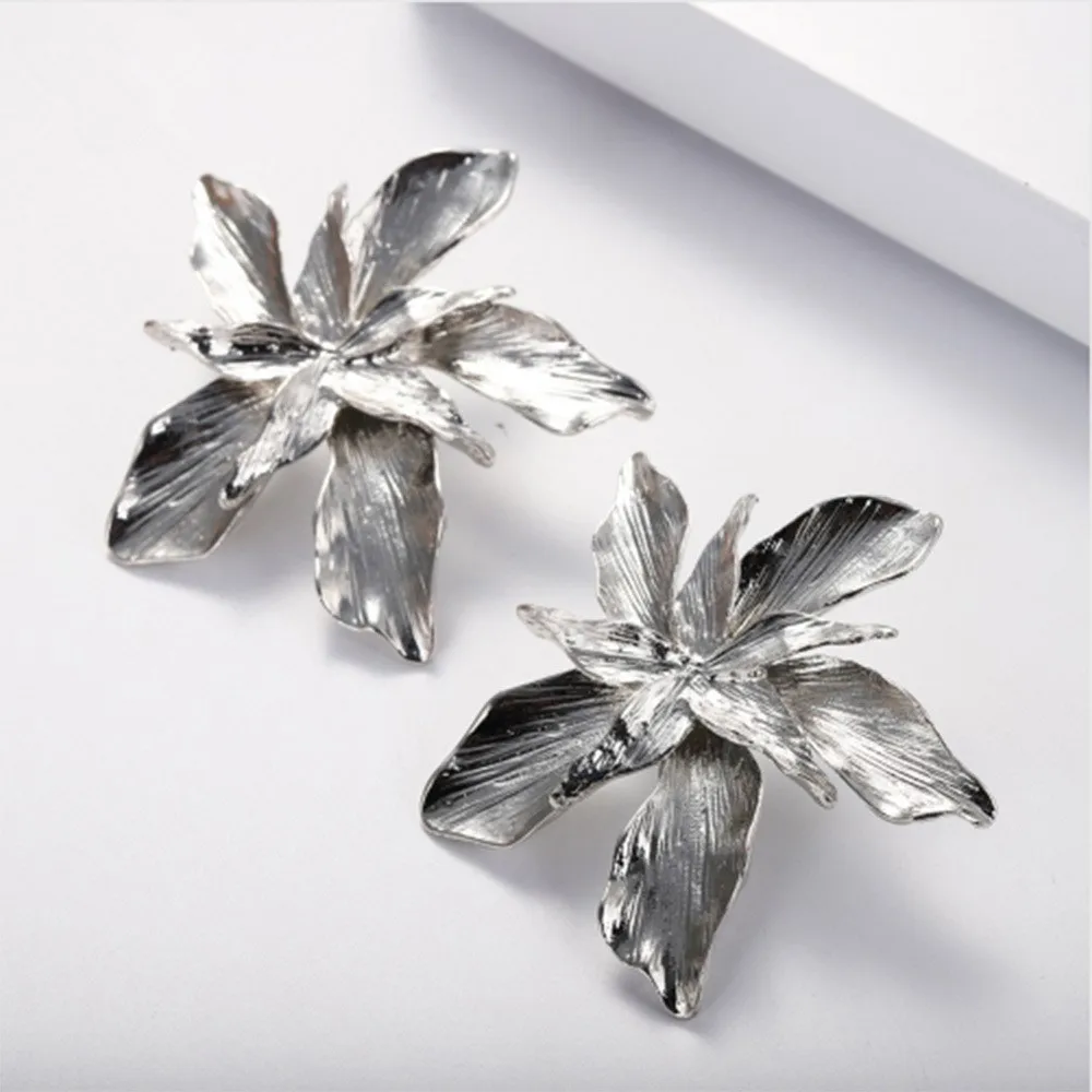 Женские серьги-гвоздики с большими звездами золотистые серьги цветком