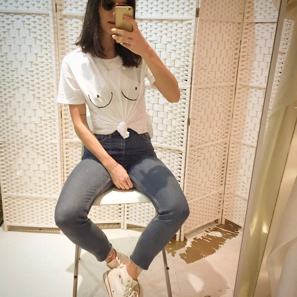 2017 смешной принт поддельные большой груди бюстгальтер Футболка Летний стиль