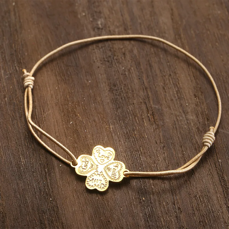 Женский браслет с подвеской четыре сердца золотого цвета 2018|bracelets for|love charm braceletcharm