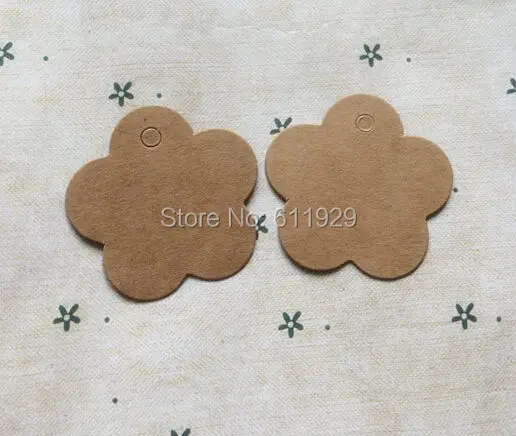 

free shipping 500 pcs a lot 4x4cm DIY blank flower kraft paper tags/wedding decorated card/cake price tags/labels/message card