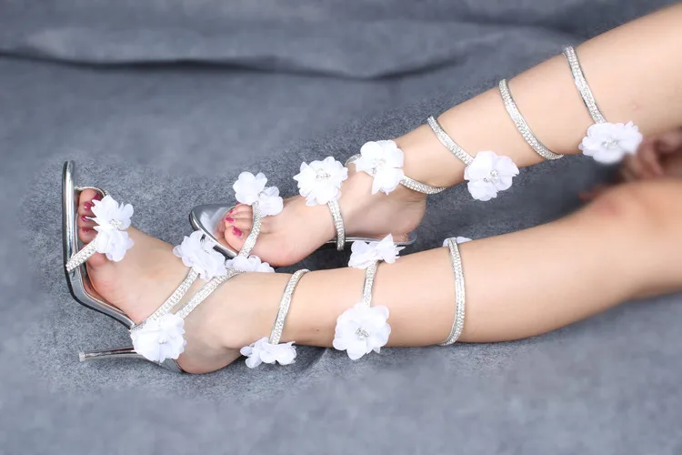 Ремешок из змеиной кожи Летние женские босоножки Женская обувь на плоской