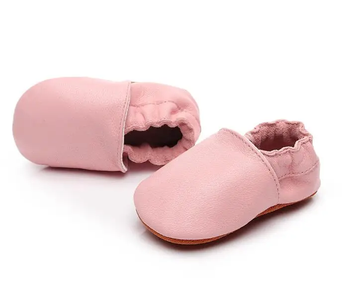 Модные новорожденные ботинки из натуральной кожи однотонные для мальчиков и девочек с мягкой подошвой, без застежек, для малышей, первые шаги, 0-18 мес.