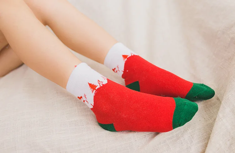1Pair 5 пар/1 пара, хлопковые осенне-зимние детские носки для маленьких девочек и мальчиков полосатые махровые носки со снежинками, лосями, Санта Клаусом, рождественские носки - Цвет: 1Pair