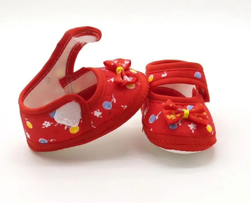 

First Walker Newborn Baby Bow Girls Soft Sole Prewalker Warm Casual Flats Shoes Fringe Soft Soled Non-slip Footwear Crib Shoes