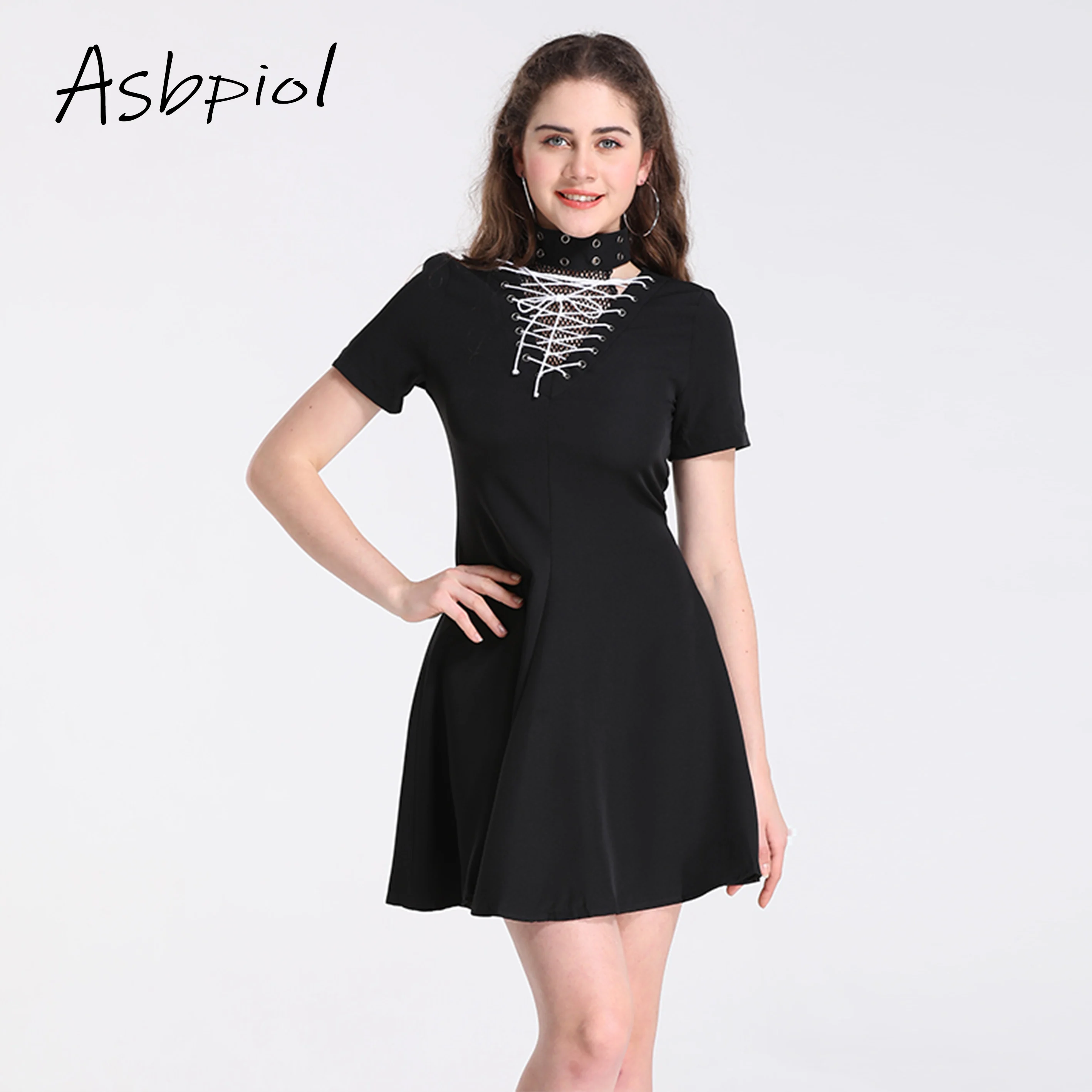 Однотонное черное платье с воротником на шее для ночного клуба короткое