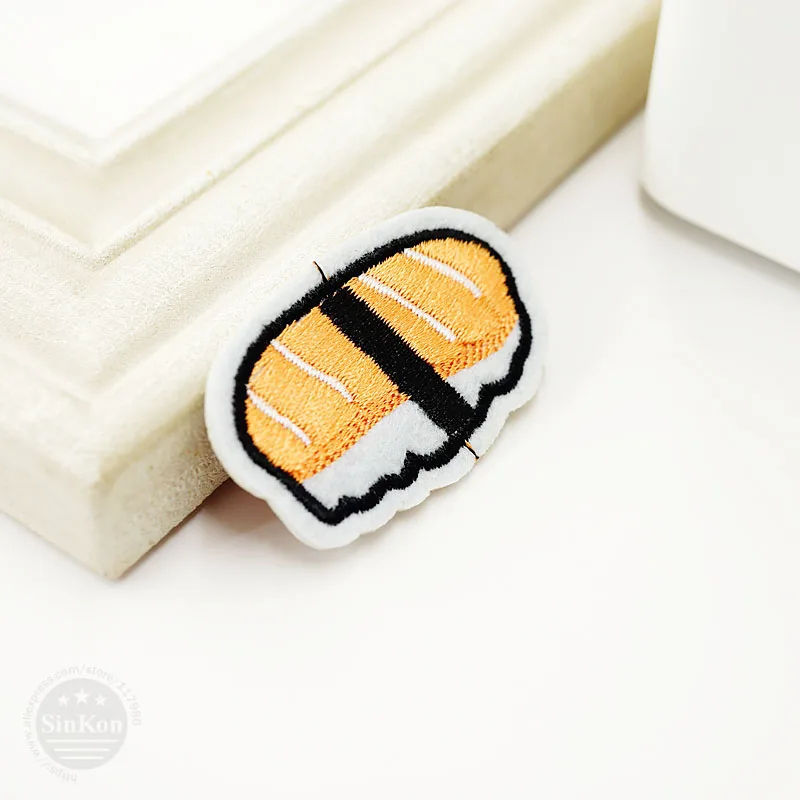 Суши 2.6x4.5cm значок Сделай Сам патчи одежда милый мультфильм патч ткань шитье