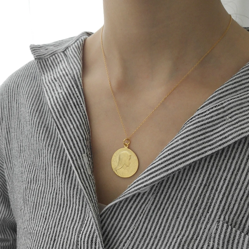 LouLeur 925 sterling silver Double-sided portrait pendant necklace gold round figure for women festival jewelry gift | Украшения и