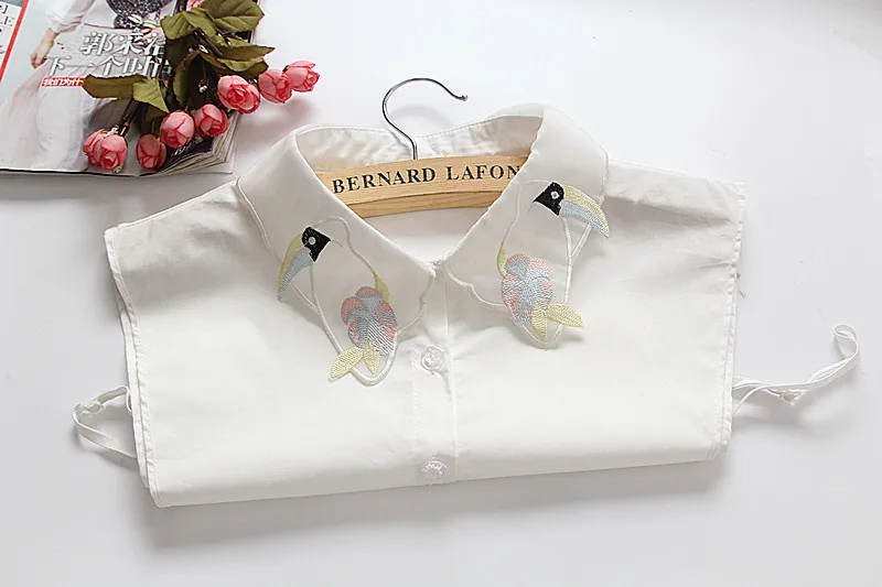 Женская шифоновая блузка с вышивкой декоративная имитацией воротника и