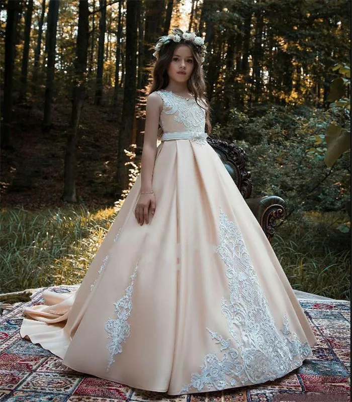 Blush Pink Flower Girl Dress with Buttons Appliques Lace Up Back Satin Princess for Wedding Birthday Belt and Sweep Train | Свадьбы и
