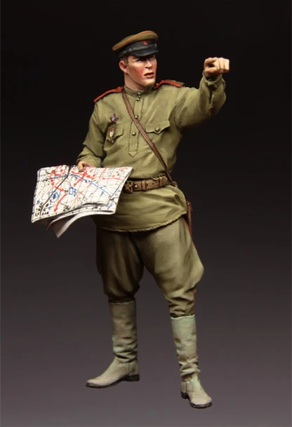 113 Red Army Officer Unassembled Unpainted Top