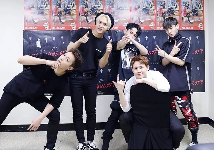 K-pop HIGHLIGHT concert with the same paragraph zipper jacket hooded spring and autumn sweatshirts baseball uniform kpop | Женская