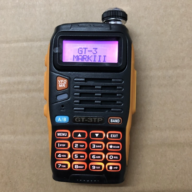 Портативная рация Baofeng GT-3TP talkie Mark III 136-174 МГц 400-520 tri power 1/4/8 Вт двухстороннее радио