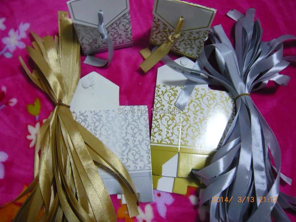 

Free shipping 100pcs/lot wedding favor--Favor Box with Gold or silver Ribbon