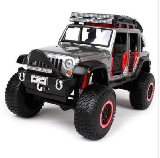 MAISTO 1:24 внедорожник короли 2015 JEEP WRANGLER неограниченная литая модель