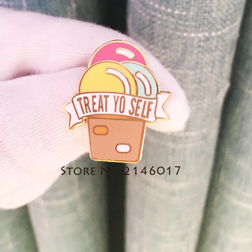 1pcs New Hot sale Pink Ice Cream Lapel Pins Metal Craft Cartoon Hard Enamel Pin Brooch Treat Yo Self Badges Gift | Дом и сад
