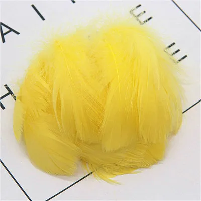 yellow 100pcs Натуральные перья лебедя 4-7 см 1-2 дюйма маленькие плавающие Шлейфы гусиное перо цветной шлейф для украшения рукоделия 100 шт - Цвет: yellow 100pcs