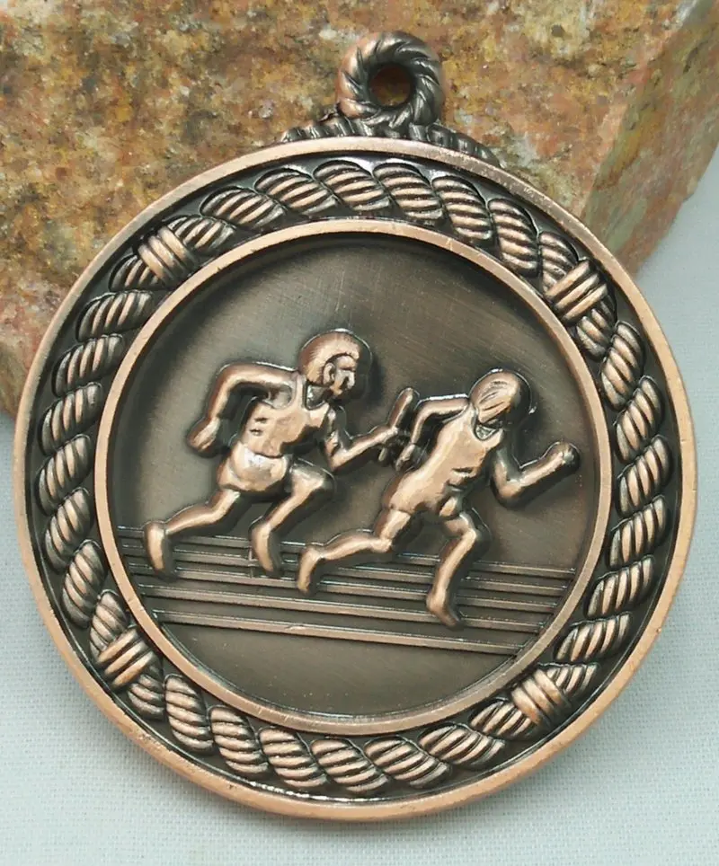 Медальон из золота/серебра/бронзы для бега и занятий спортом развивающий металл