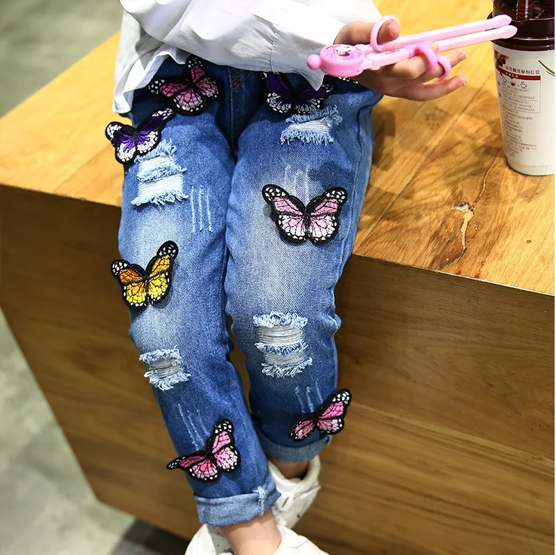 Детские демисезонные джинсовые брюки для девочек хлопковые карандаш с рисунком
