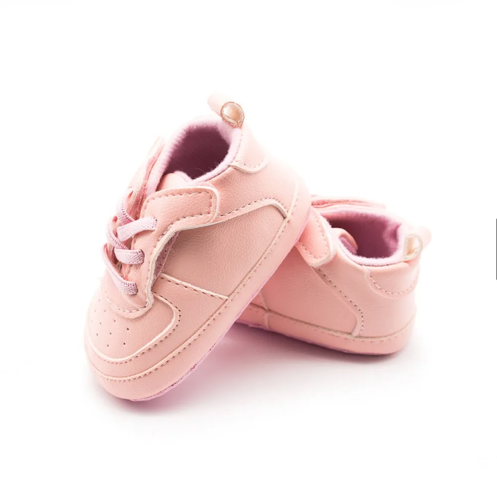 Новые детские спортивные кроссовки красивая модная детская обувь для девочек и