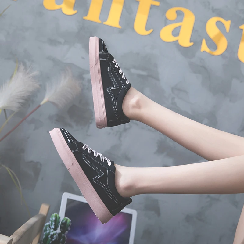Brand New for Couples Casual Shoes 2018 Retro Style Platform Sneakers Female Leather Black White Color Lace Up Flats Shoe | Обувь