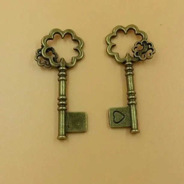 

T568 free shipping 10pcs/bag size 57*21mm key pendant wreath key charms Antique Alloy Jewelry finding key accessories charm