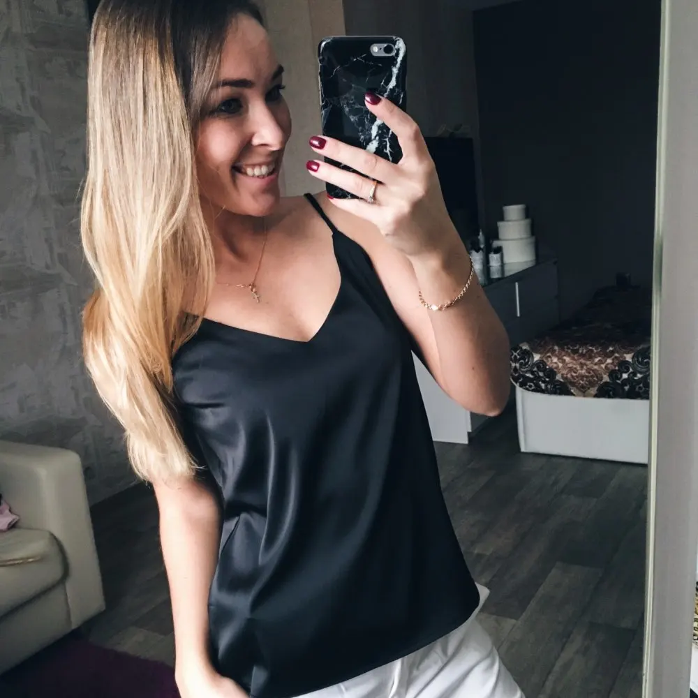 

Summer New tops Sexy Silk Blouses Women Shirts Sleeveless V neck Blouse Women Crop Top Camis Female Top blusa feminina plus size